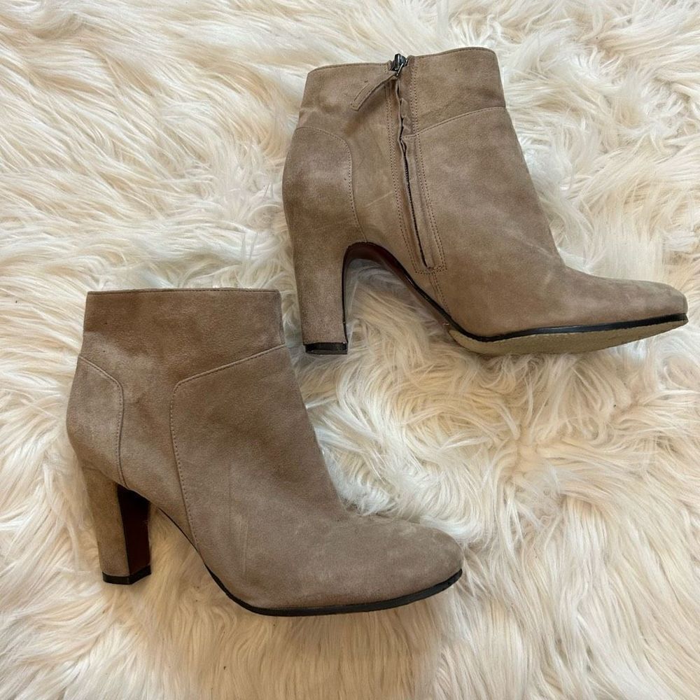 Sam Edelman tan suede bootie side zip approx size 9.5 GUC